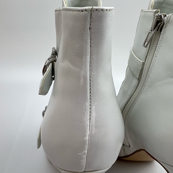 Guess Wardyn White Peep Toe Ankle Booties Buckle Strap Stiletto Heels Size 8 - Picture 5 of 15